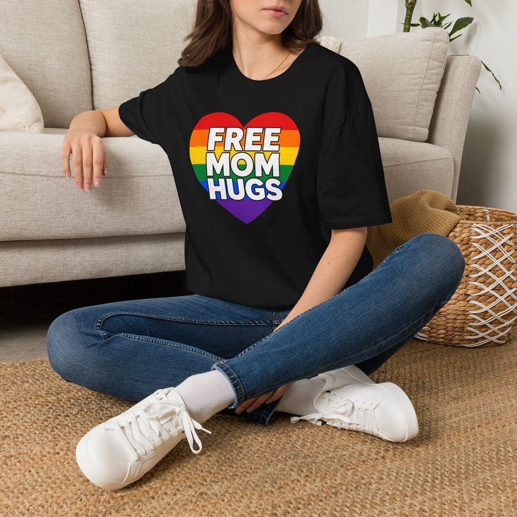 Free Mom Hugs Rainbow Heart T-Shirt – TalkTees