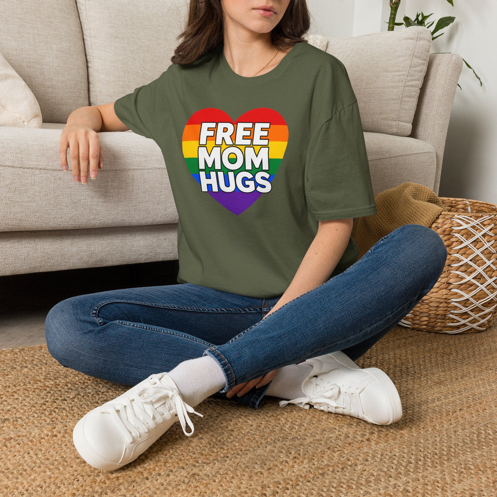 Free Mom Hugs Rainbow Heart T-Shirt – TalkTees